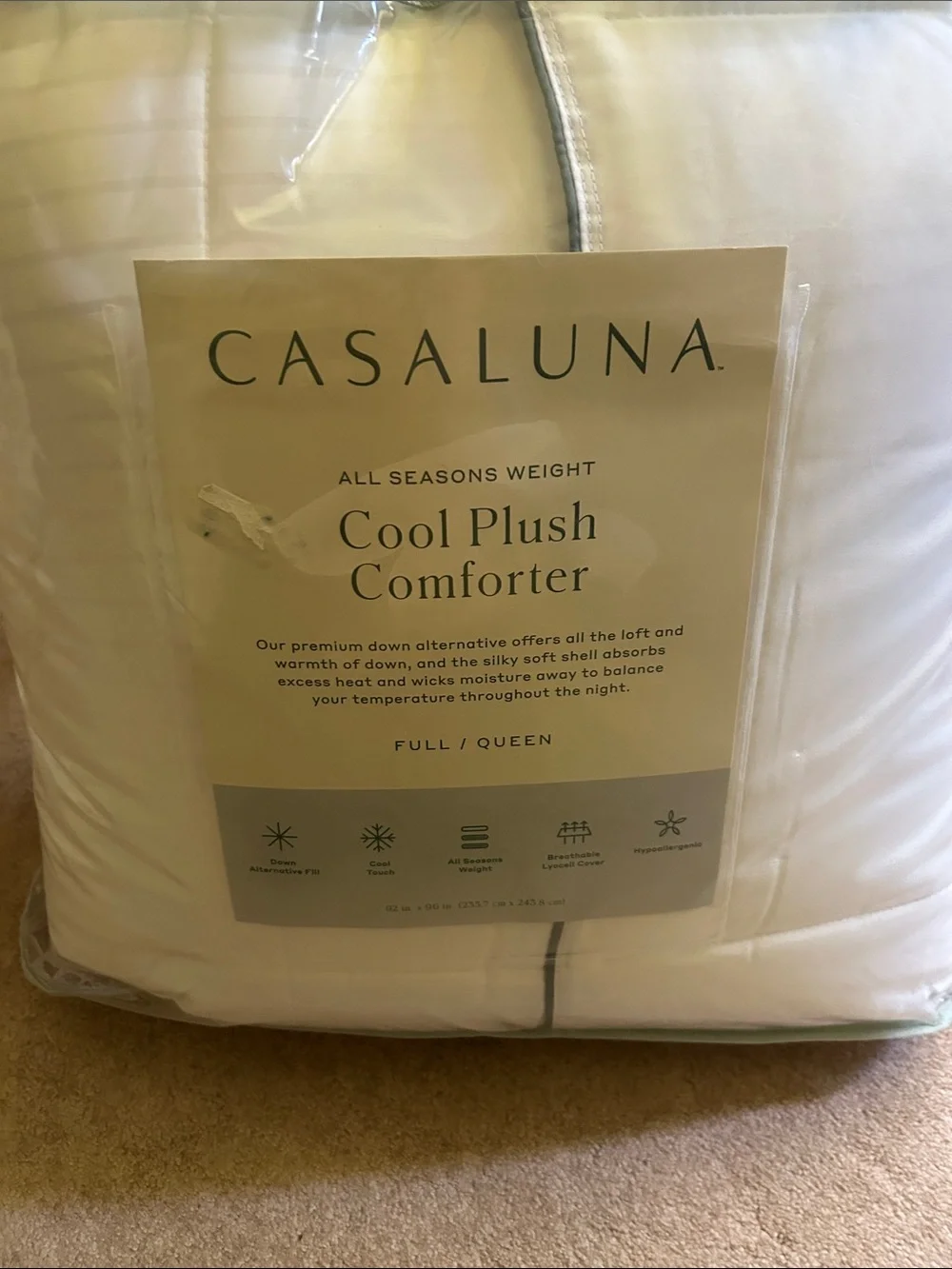 Casaluna F/Q Cool Plush Comforter - White 92” x 96”